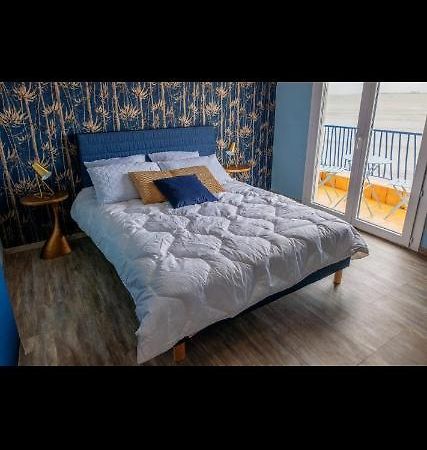 Hotel La Mediterranee Fos-sur-Mer Bagian luar foto